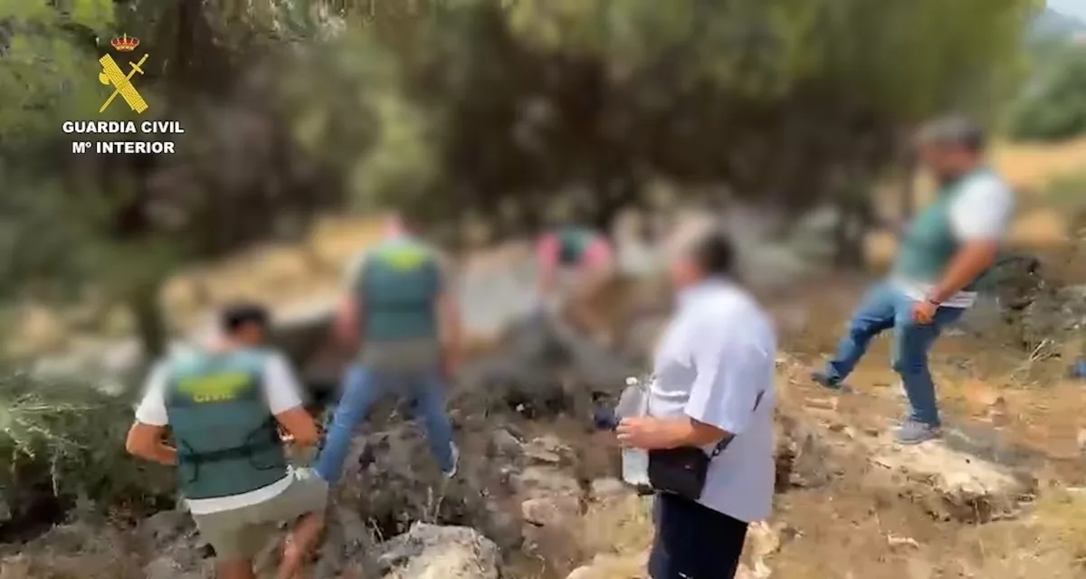 A man confesses to having killed, dismembered, and distributed the remains of an acquaintance at various points in Alhaurín de la Torre, Málaga