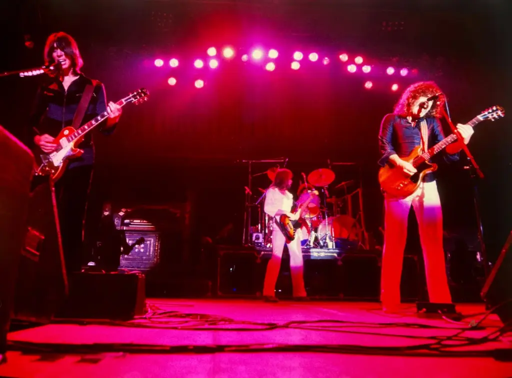 Boston: the perfect album, a leader facing the industry and the deepest tragedy