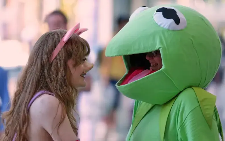 When 100,000 adults dress as Disney princesses: D23 showers Southern California with millions