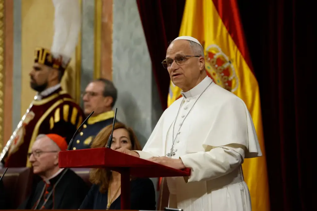 Pope Leo XIV calls for strengthening the protection of migrant minors