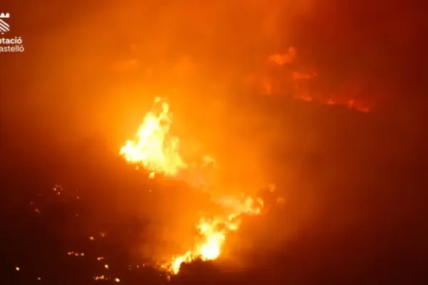 The storms in Valencia and Castellón cause a forest fire in Segorbe, in the Sierra de la Calderona