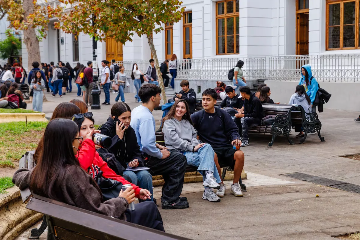 Graduates without jobs: when the promise of higher education is not enough to become independent