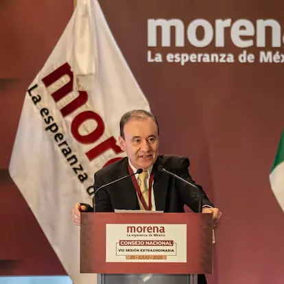 The list of Mexican politicians who have made their US visa revocation public