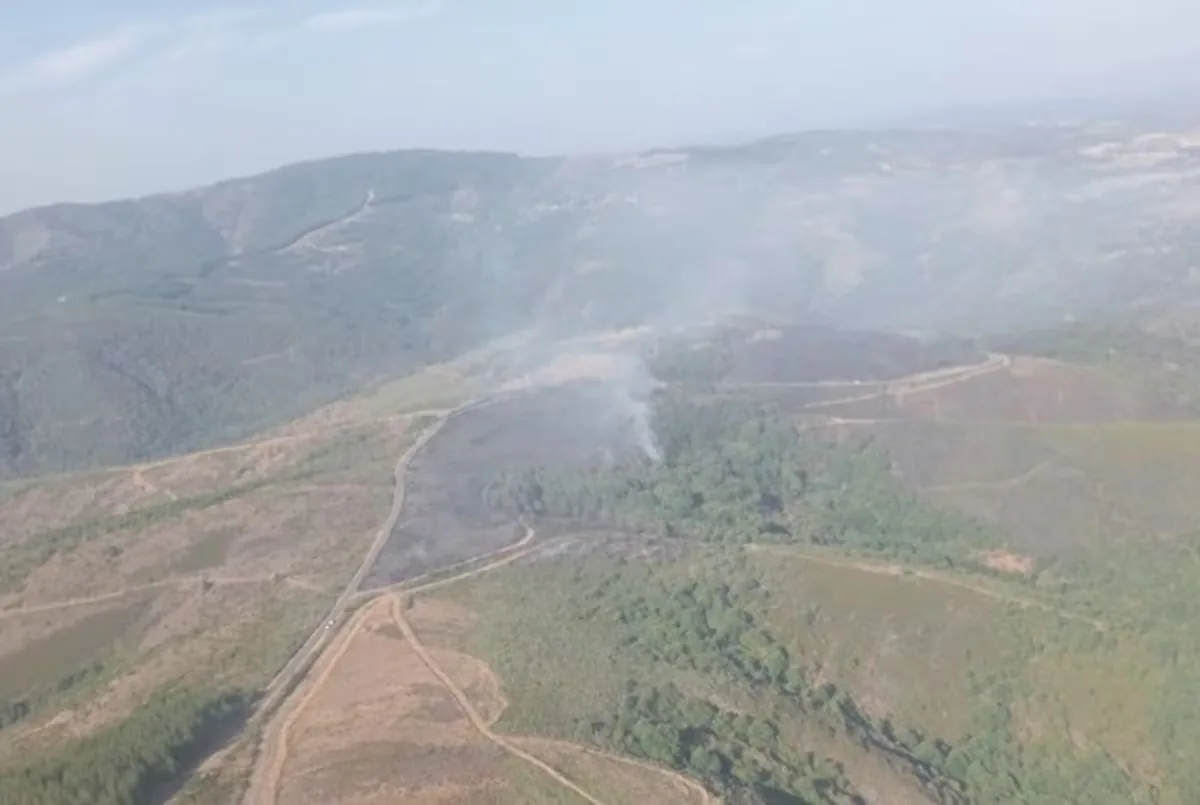 Evicted nearly 200 residents of Castromil and San Ciprián de Hermisende due to the La Tejera fire (Zamora)