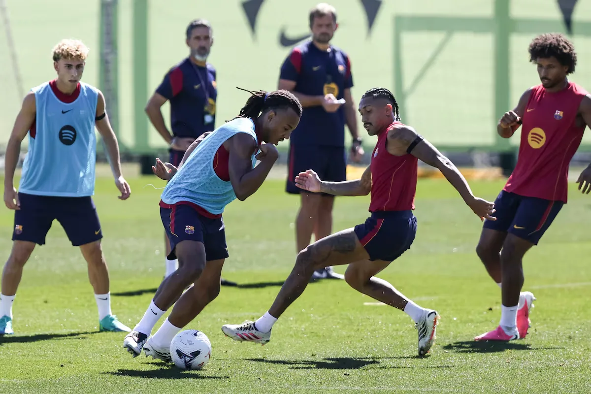 Barcelona - Rayo Vallecano live | Flick makes three changes in the starting eleven