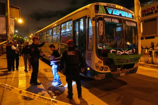 Fujimori deactivates the transport strike with promises of security and a reduction of fines