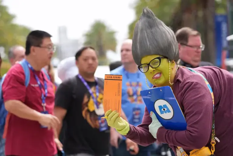 When 100,000 adults dress as Disney princesses: D23 showers Southern California with millions
