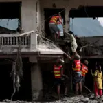 The risk of a second flood threatens Nepal and Tibet after a disaster that has already left at least 478 dead