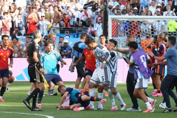 FIFA sanctions Paredes with ten matches and Gavi with one for the incidents in the World Cup final