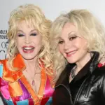 Dolly Parton estaba dispuesta a probar fármacos experimentales contra el cáncer para ayudar a la ciencia, según ha desvelado su hermana
