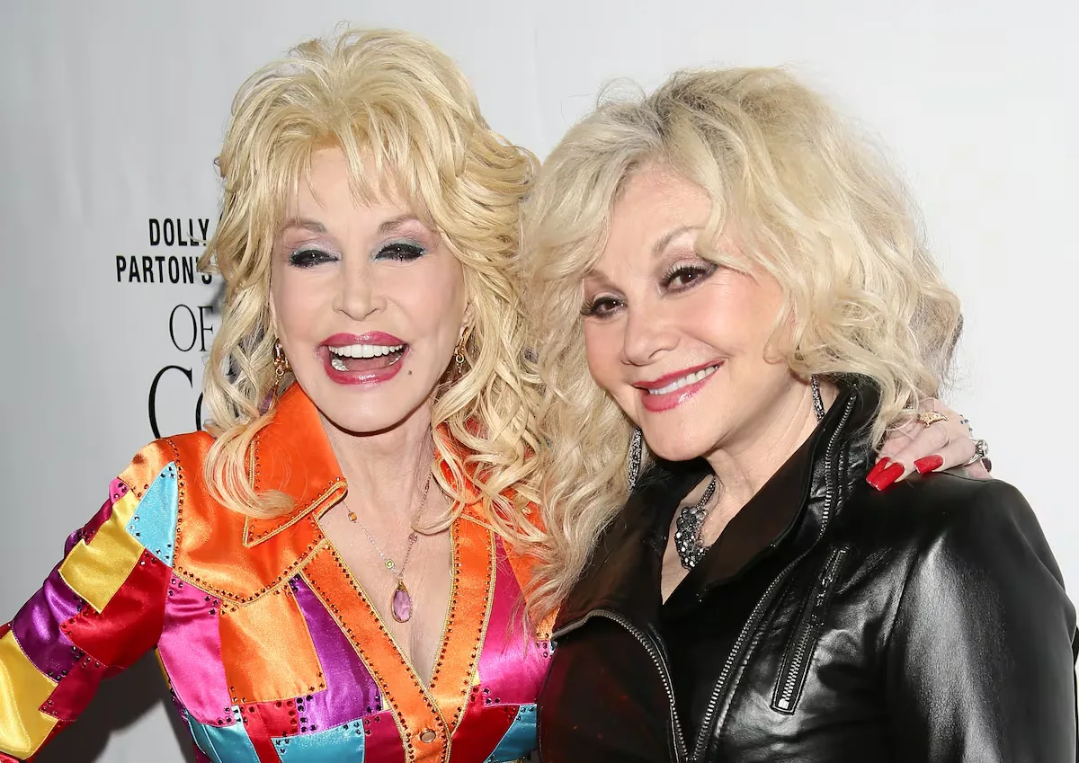 Dolly Parton estaba dispuesta a probar fármacos experimentales contra el cáncer para ayudar a la ciencia, según ha desvelado su hermana