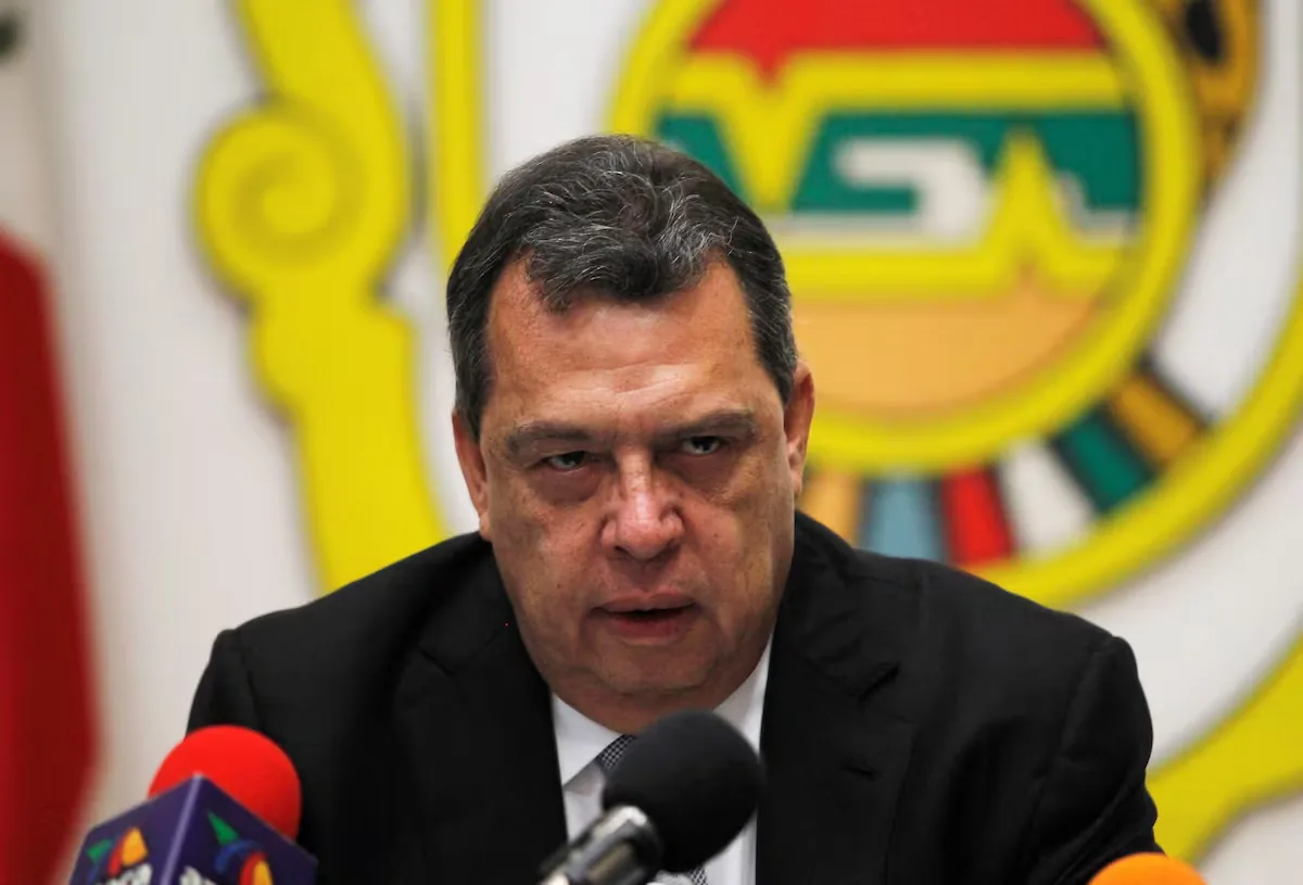 Ángel Aguirre, a cheap and expensive prisoner at the same time