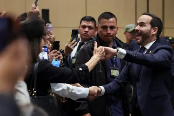 Abelardo de la Espriella tiene partido propio: el Consejo Nacional Electoral avala a Defensores de la Patria