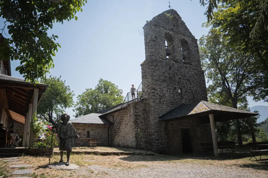 The minute and a half of fame of empty Spain: the total eclipse will hide the Camino de Santiago