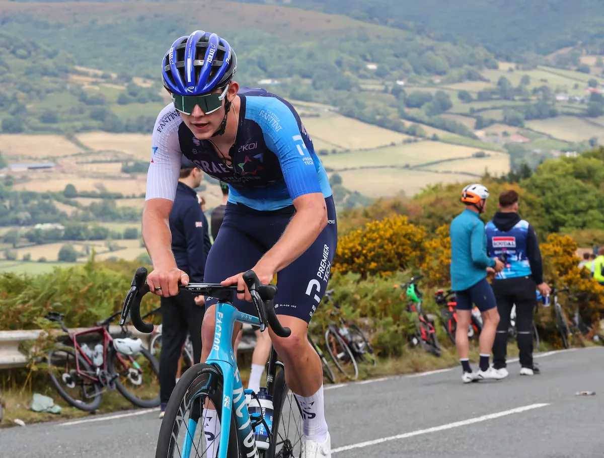 Finlay Tarling, 19-year-old Welsh cyclist, dies after being hit during the Tour of Portugal