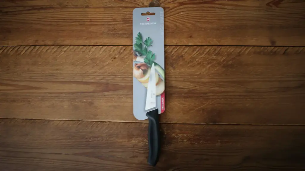 The problem with the Victorinox Swiss Classic carving knife is that it requires more effort to cut.