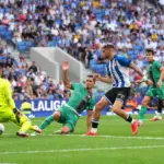 Roberto's welcome, a cage for Espanyol and torment for Levante