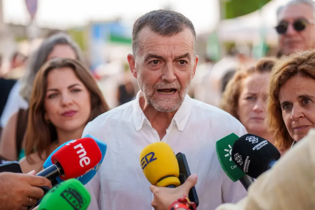 The left alternative to PSOE marks its own ground with a harsh message against Morocco
