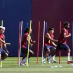 Flick responde a Mourinho: “No es mi trabajo hacer campañas. No soy amigo de los premios individuales”