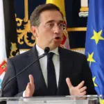 Albares guarantees the integrity of Schengen and ensures that no migrant has arrived on the Peninsula