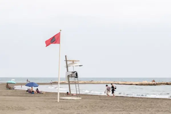 Málaga closes several of its beaches for the third time in less than a month due to the presence of E. coli