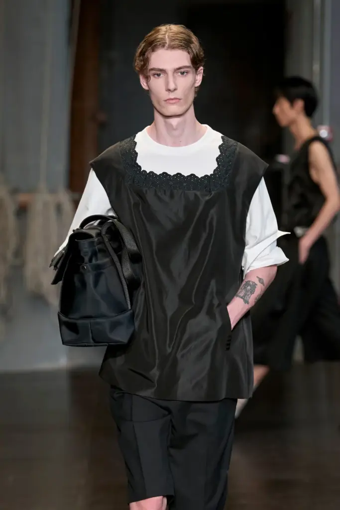The robe is in fashion: luxury frivolity or feminist claim?
