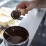 This is how the Topolino is made, the ice cream that stirs passions in Cádiz since the 1950s