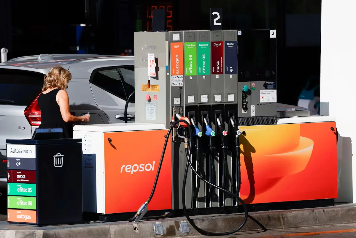 The increase in diesel prices forces the Government to raise the tax cut to 20 cents in September