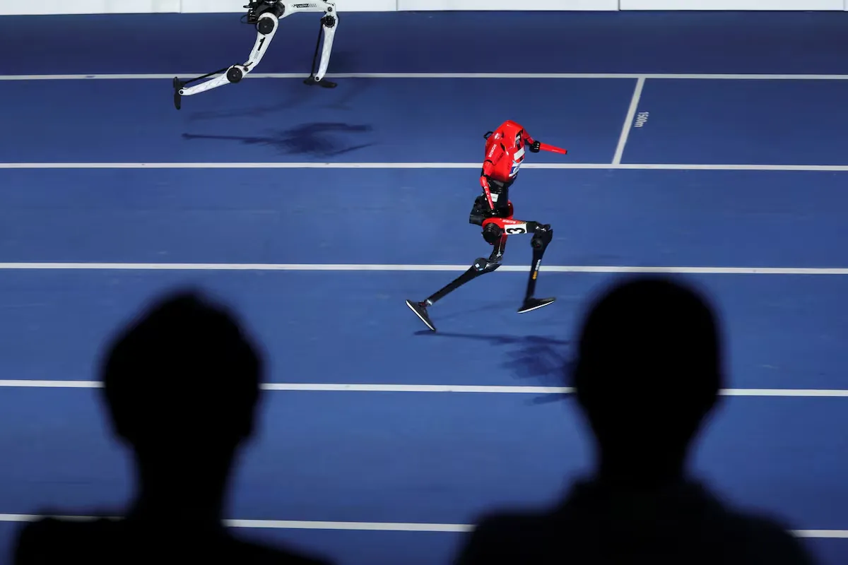A Chinese robot breaks Usain Bolt's world record in the 100 meters