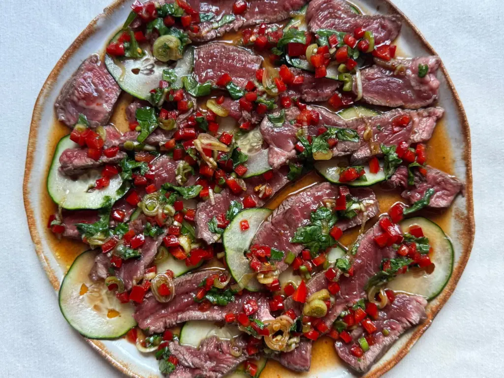 Beef with cucumber and sweet and sour dressing