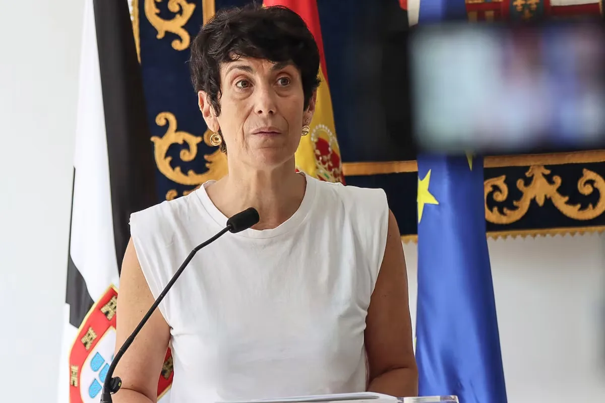Latest news on immigrant entry to Ceuta, live | Elma Saiz considers Feijóo's statements about confining Ceuta a "major irresponsibility"