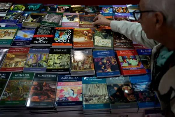Editors, booksellers, and authors face the deregulation promoted by Milei: “A book is much more than a commodity”