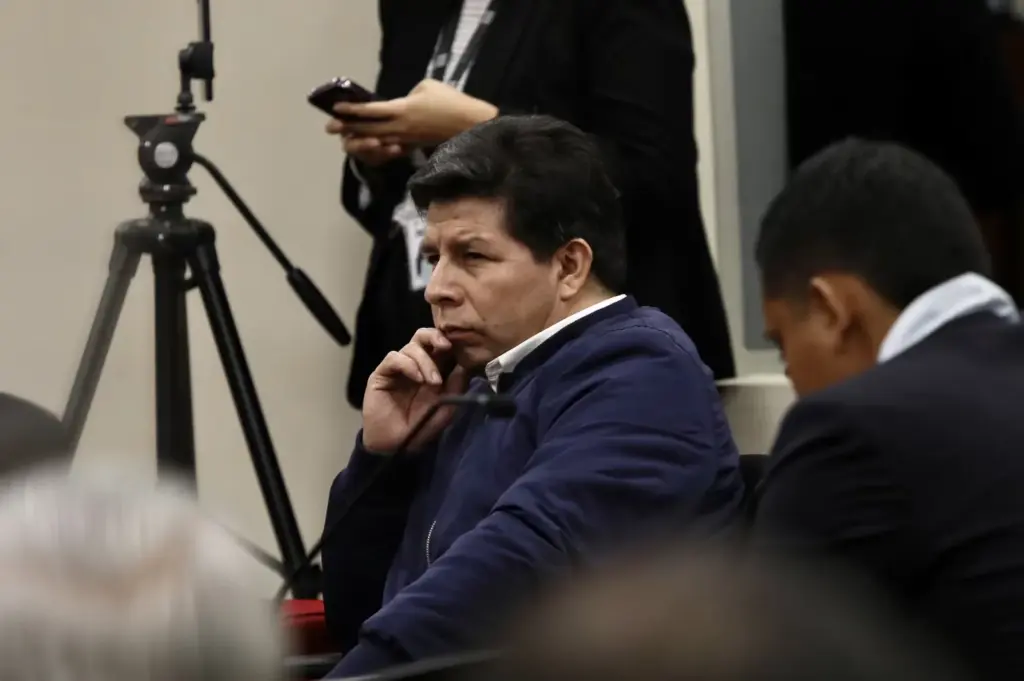 The reconciliation of Mexico and Peru: end to four years of high tension and Fujimori's first internal clash