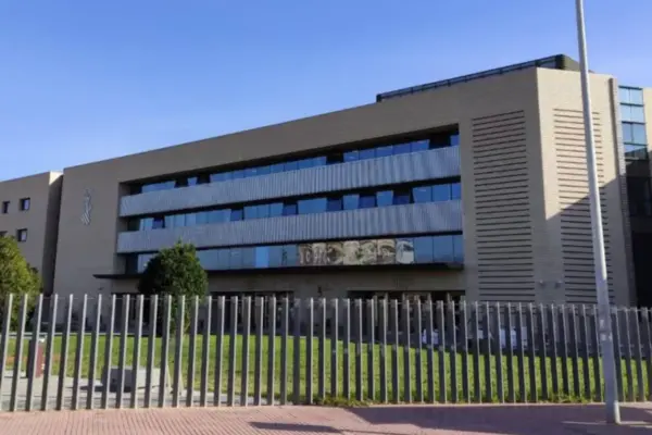 Three sentenced to five years in prison for trying to kill a man with a screwdriver in Castellón