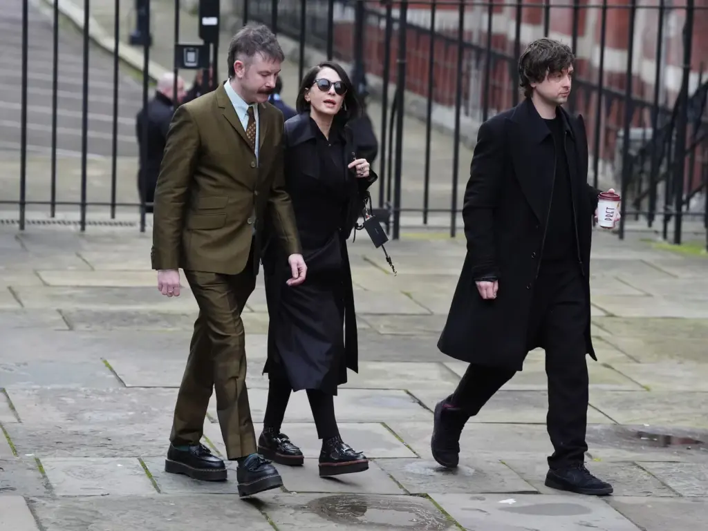 Prince Harry, Elizabeth Hurley, Elton John and other claimants against the ‘Daily Mail’ have to pay the newspaper 11 million euros within seven days