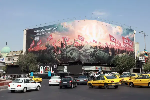 Trump proclaims "the greatest economic war" against Iran