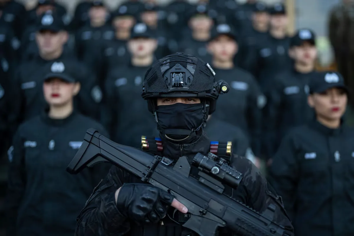Security and Rule of Law: efficiency and guarantees in the balance