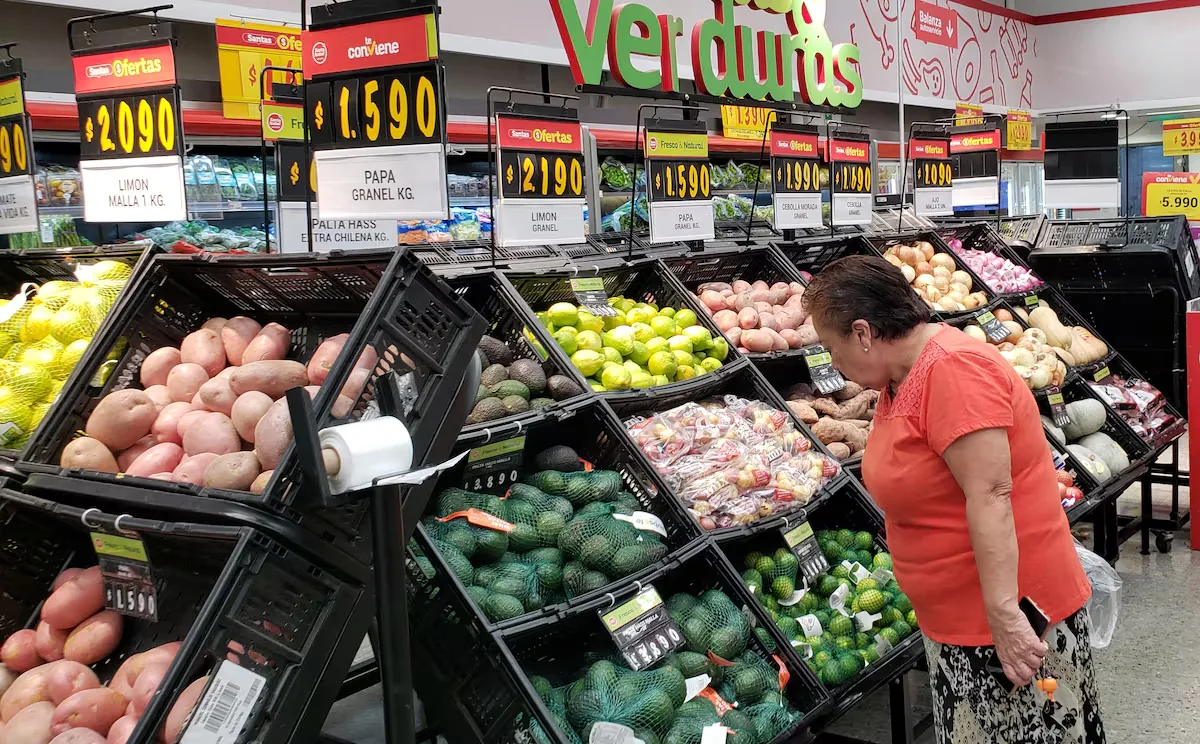 Inflation in Chile eases in July, driven by a drop in fuel prices