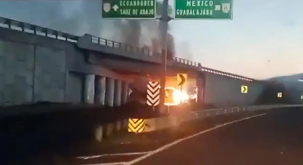 The fire of crime ignites again in Michoacán with more than twenty road blockades