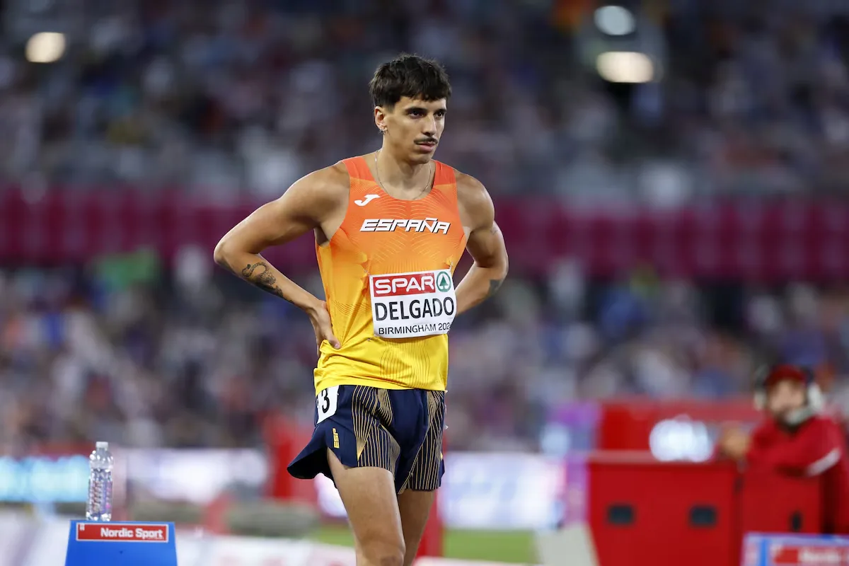 Delgado feels like he is letting a medal slip away in the 400m hurdles