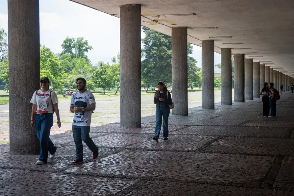 UNAM saves the start of the school year with another entrance exam, but does not clear up doubts about the original