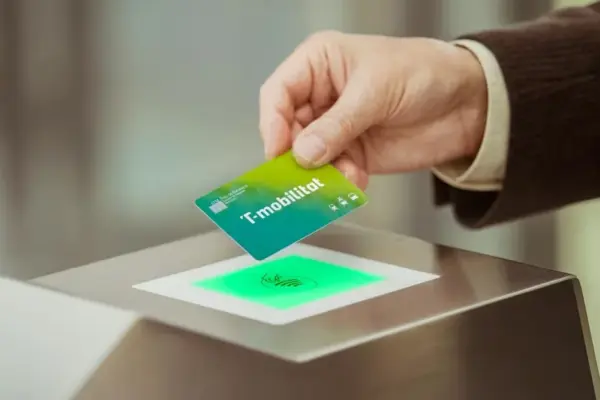 Barcelona plans to expand direct payment by bank card in the metro and train network in 2027