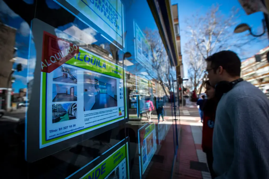 The atomization of households: why the reduction in family size has negative economic effects