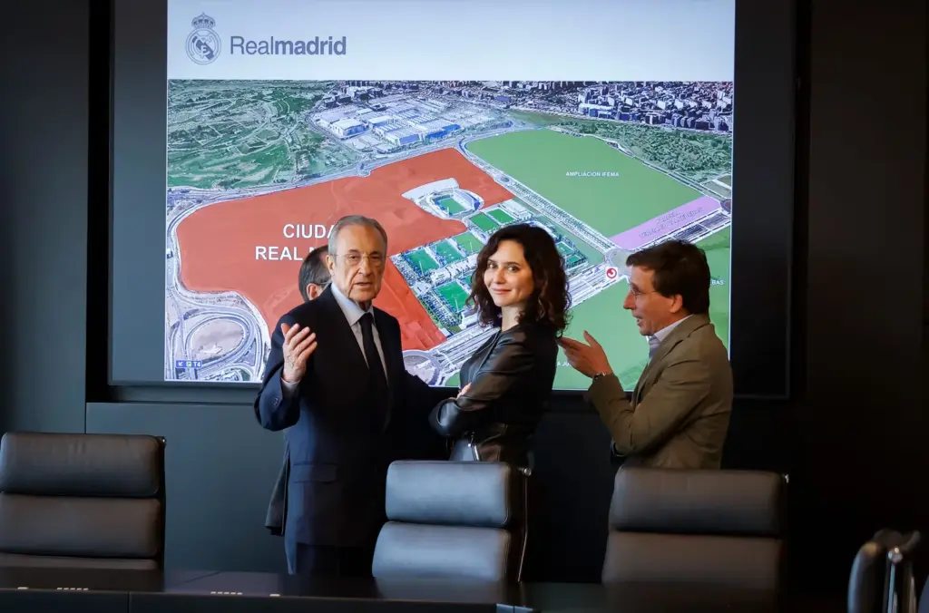Almeida reclassifies 448,000 square meters of Real Madrid's sports city for new lucrative uses