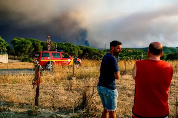 The Niebla (Huelva) fire has already affected more than 20,000 hectares and is "beyond the capacity for extinguishing"