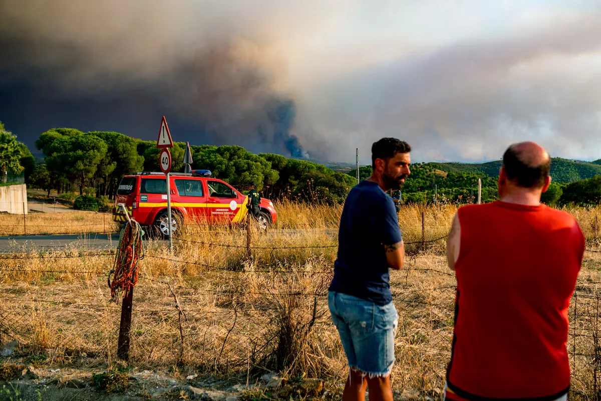 The Niebla (Huelva) fire has already affected more than 20,000 hectares and is "beyond the capacity for extinguishing"