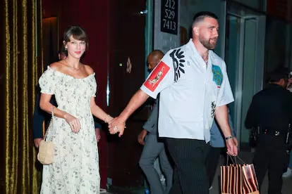 Ariana Grande makes her relationship with Ricky Álvarez official with a post on Instagram
