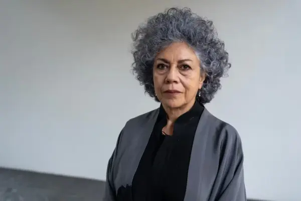 Doris Salcedo, the artist who melted down the FARC weapons: “Goya takes away the heroic character of war”