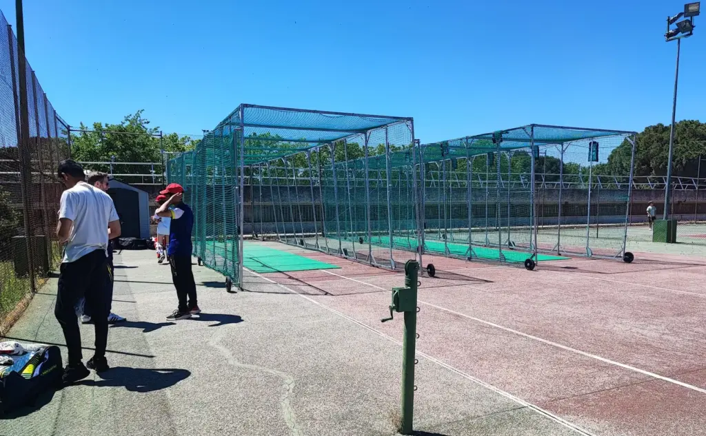 Madrid Cricket Club, an established institution but without a headquarters, exiled on the Alicante coast