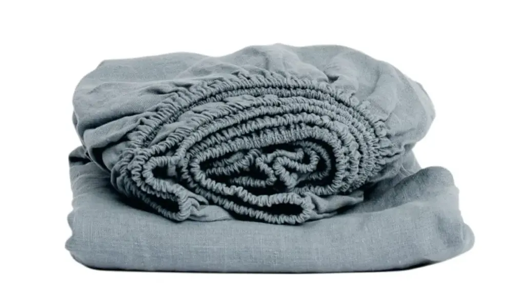 This is a fitted sheet sold in numerous sizes and very attractive colors.